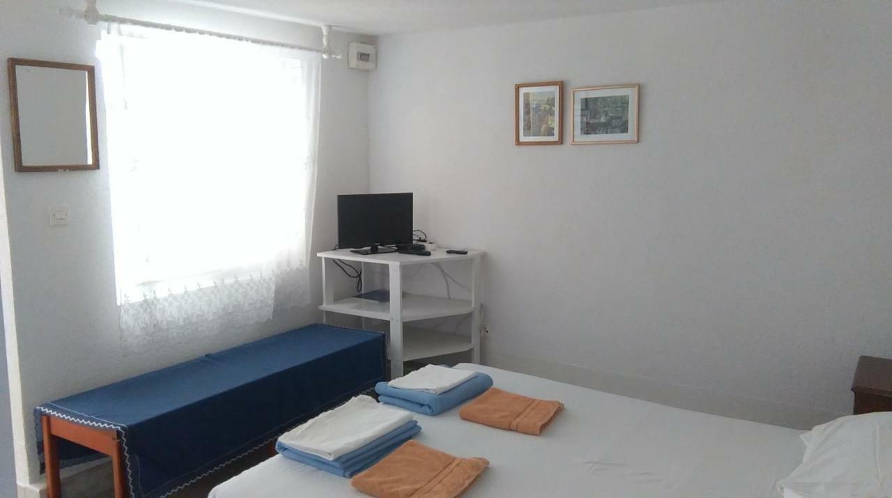 Apartments Loncarevic Слано Экстерьер фото